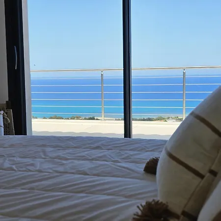 Labelle- Vue Panoramique - Piscine Privee - Clim -wifi サリ・ソランザラ