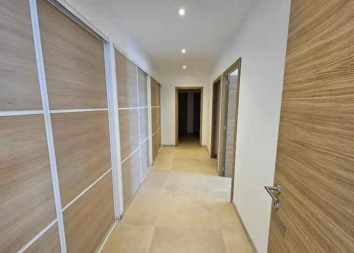 Labelle- Vue Panoramique - Piscine Privee - Clim -wifi