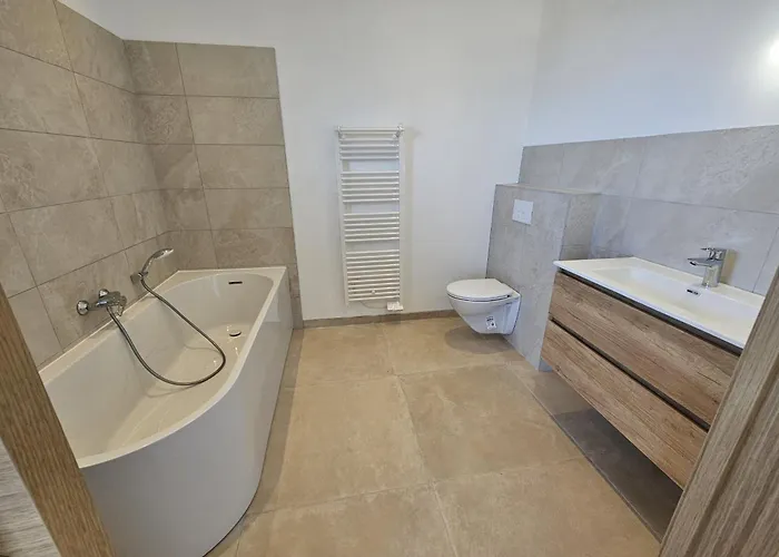 Ferienhaus Labelle- Vue Panoramique - Piscine Privee - Clim -wifi