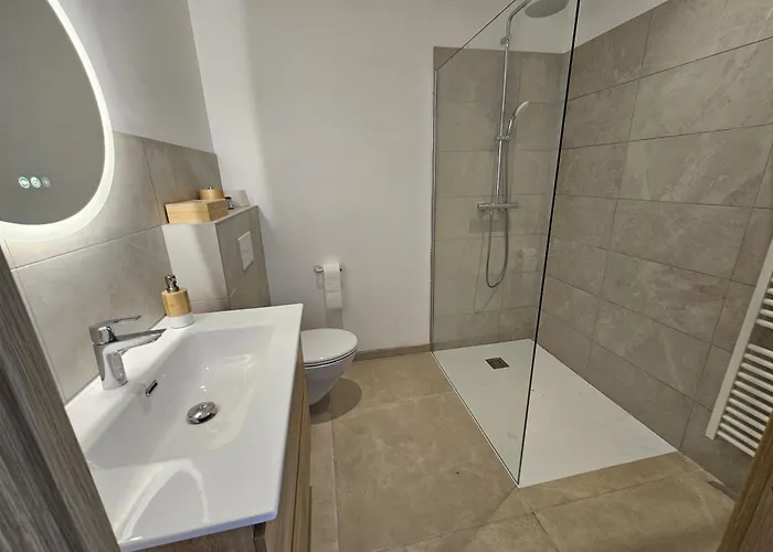 Ferienhaus Labelle- Vue Panoramique - Piscine Privee - Clim -wifi *