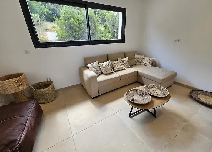 Labelle- Vue Panoramique - Piscine Privee - Clim -wifi Ferienhaus