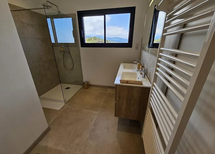 Labelle- Vue Panoramique - Piscine Privée - Clim -wifi Sari-Solenzara
