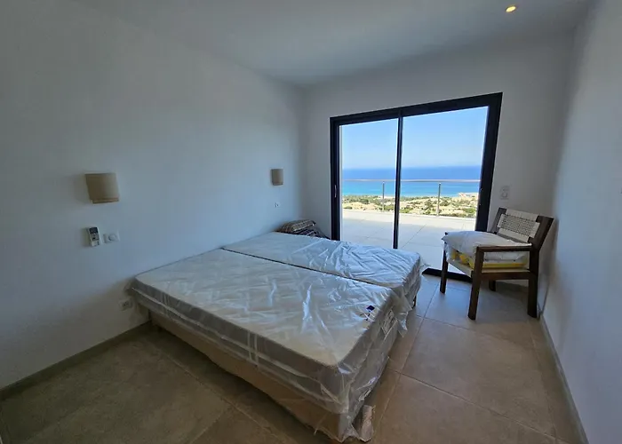 Ferienhaus Labelle- Vue Panoramique - Piscine Privee - Clim -wifi Sari-Solenzara