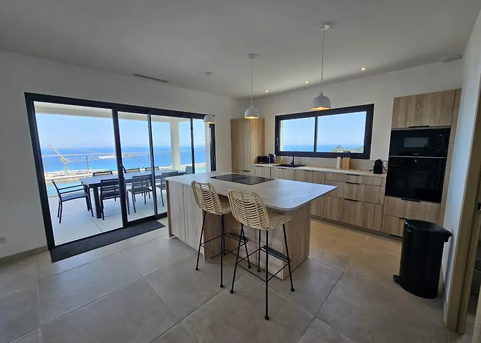 Labelle- Vue Panoramique - Piscine Privée - Clim -wifi Hébergement de vacances *